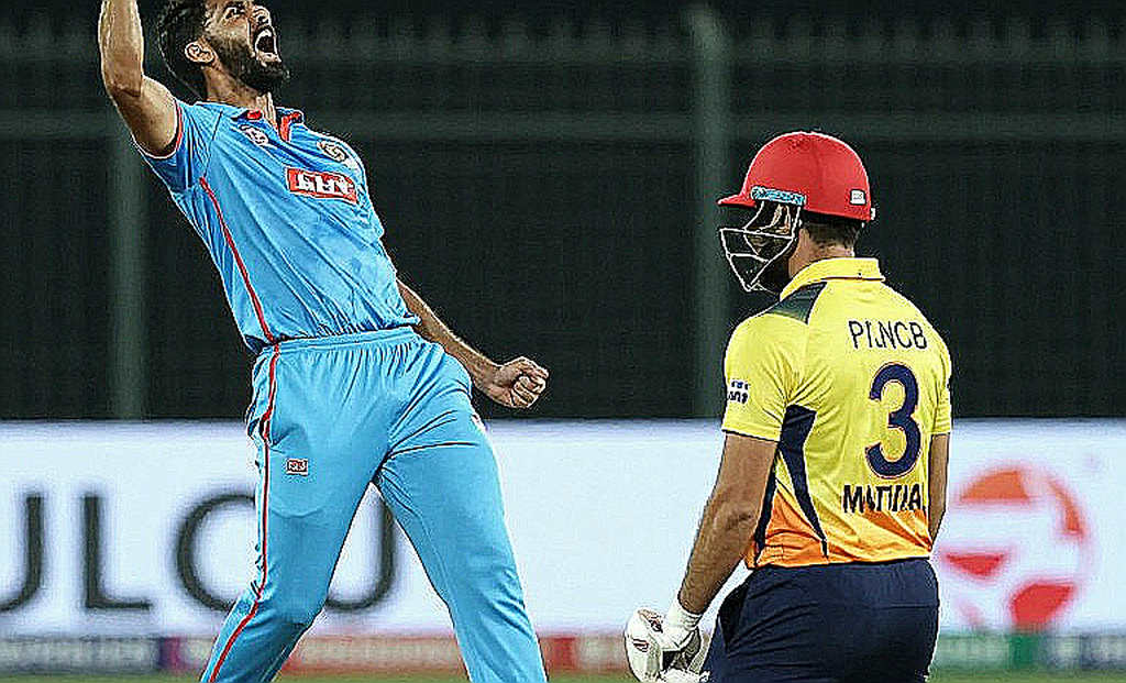 যে ফিটনেস টেস্টটা কখনো হয়নি: রিজওয়ানের ক্লিয়ারেন্স, SNGPL-এর অধিনায়কত্ব আর NOC-র নীরব দরজা